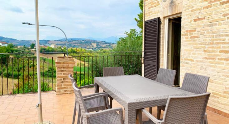 La Collina Apartment Monsampietro Morico Екстериор снимка