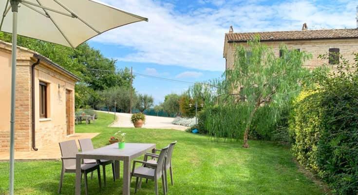 La Collina Apartment Monsampietro Morico Екстериор снимка