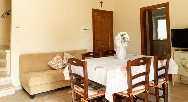 La Collina Apartment Monsampietro Morico Стая снимка
